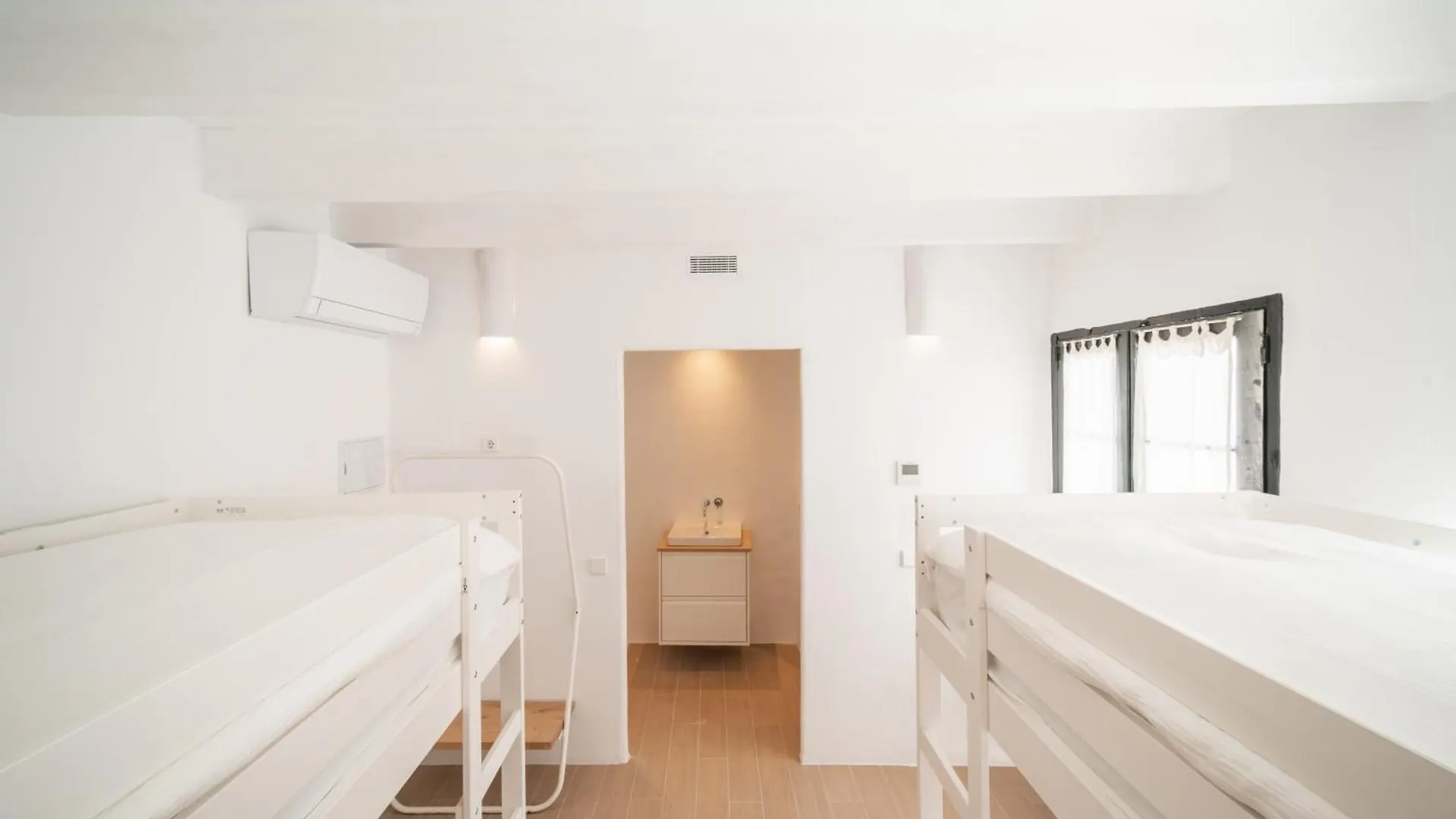 Llonga'S Hostel Ciutadella  Guest house