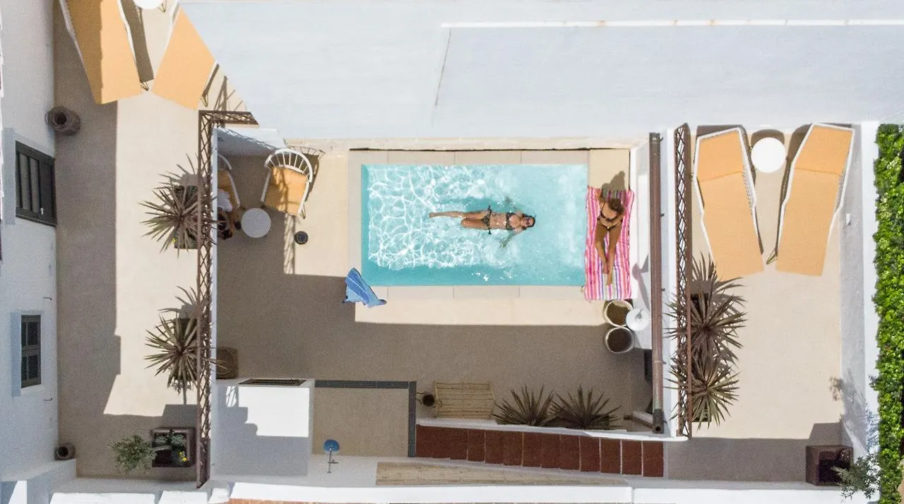 Llonga'S 11Th Youth Hostel Ciutadella  Guest house Ciutadella (Menorca)